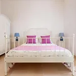 L' Angolo Di Dora 펜션