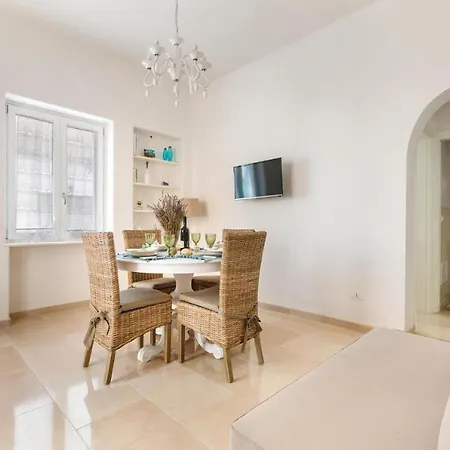 L' Angolo Di Dora Дом отдыха *